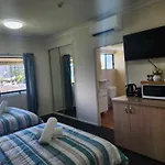 Coastal Breeze Studio- Steps From Cbd,Stadium&Ferry