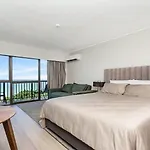Studio 503 - Prime Spot With Ocean Views
