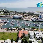 The Anchorage Escape Apartment - Steps Away From City, Ferry And Stadium
