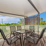 3 Bedroom Home Near The Airport