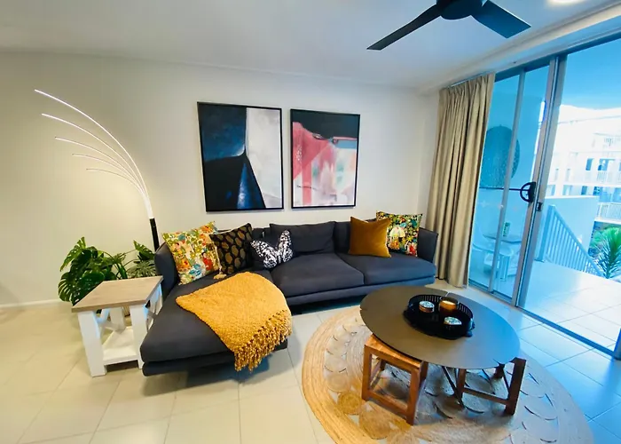 Strand To Stadium - Perfect Central Location In Townsville City