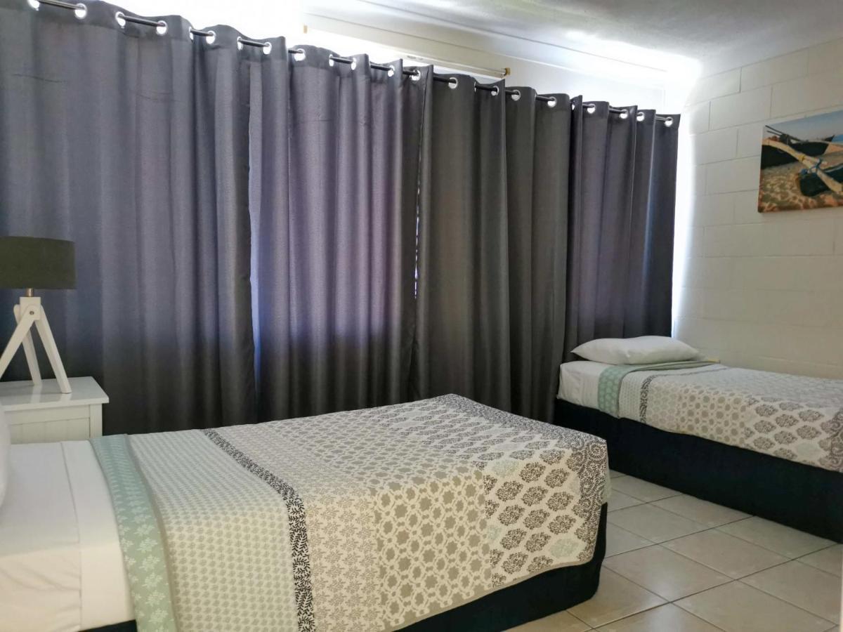 Palm Waters Holiday Villas 3* Townsville