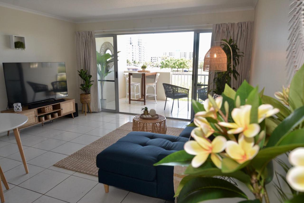 City Stadium One Bedroom Luxe Apartment Townsville