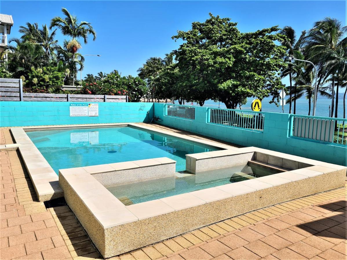 Emthree Seaside Apartment