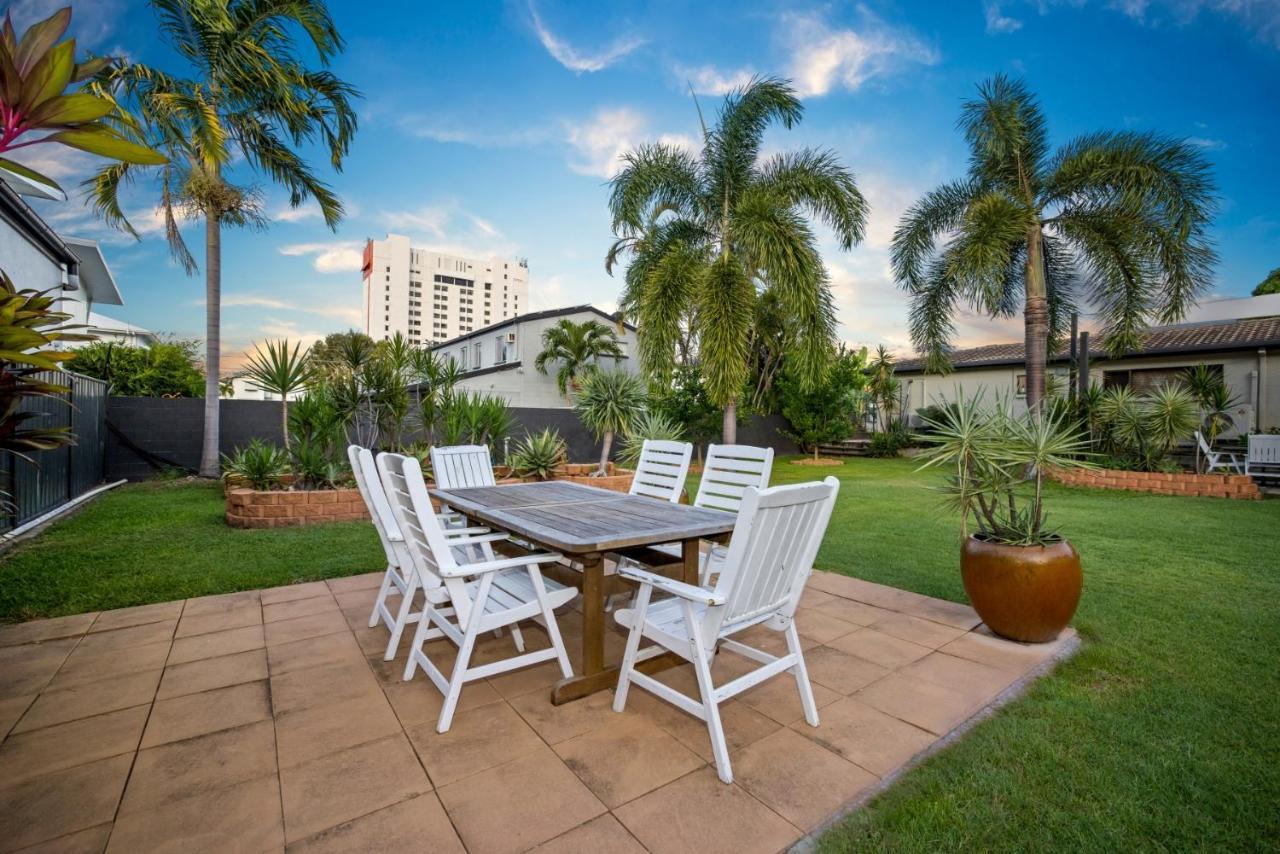 Holiday Aparthotel 3*
