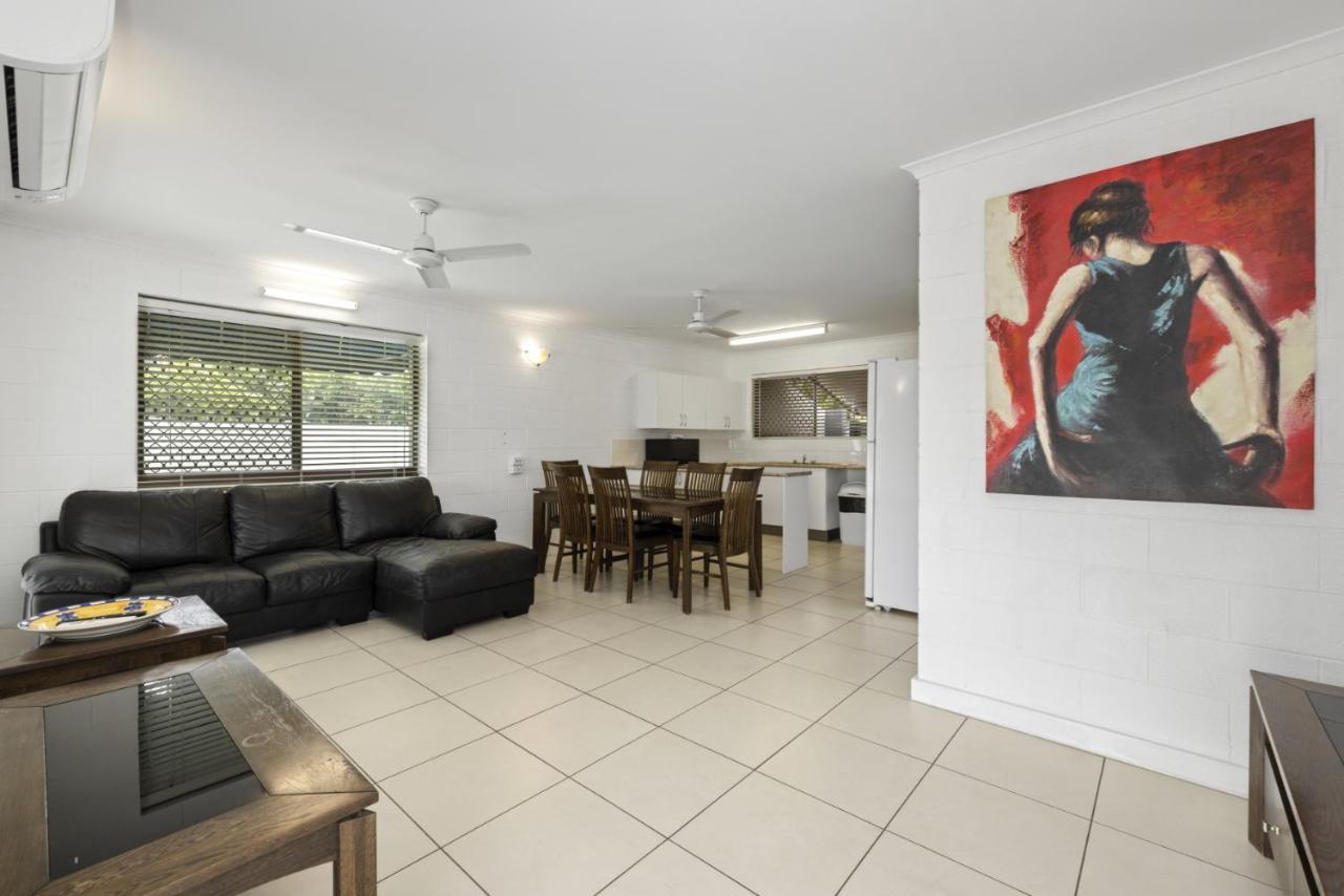Aparthotel Holiday