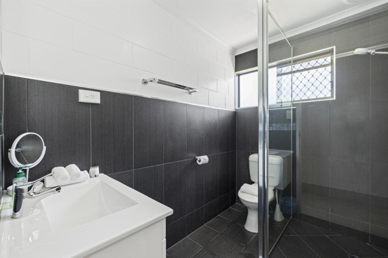 Holiday Aparthotel 3*