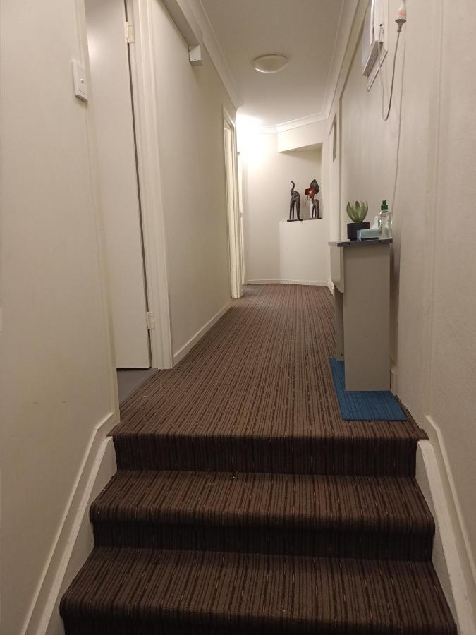 Stadium 5 Minutes Walk Guest house