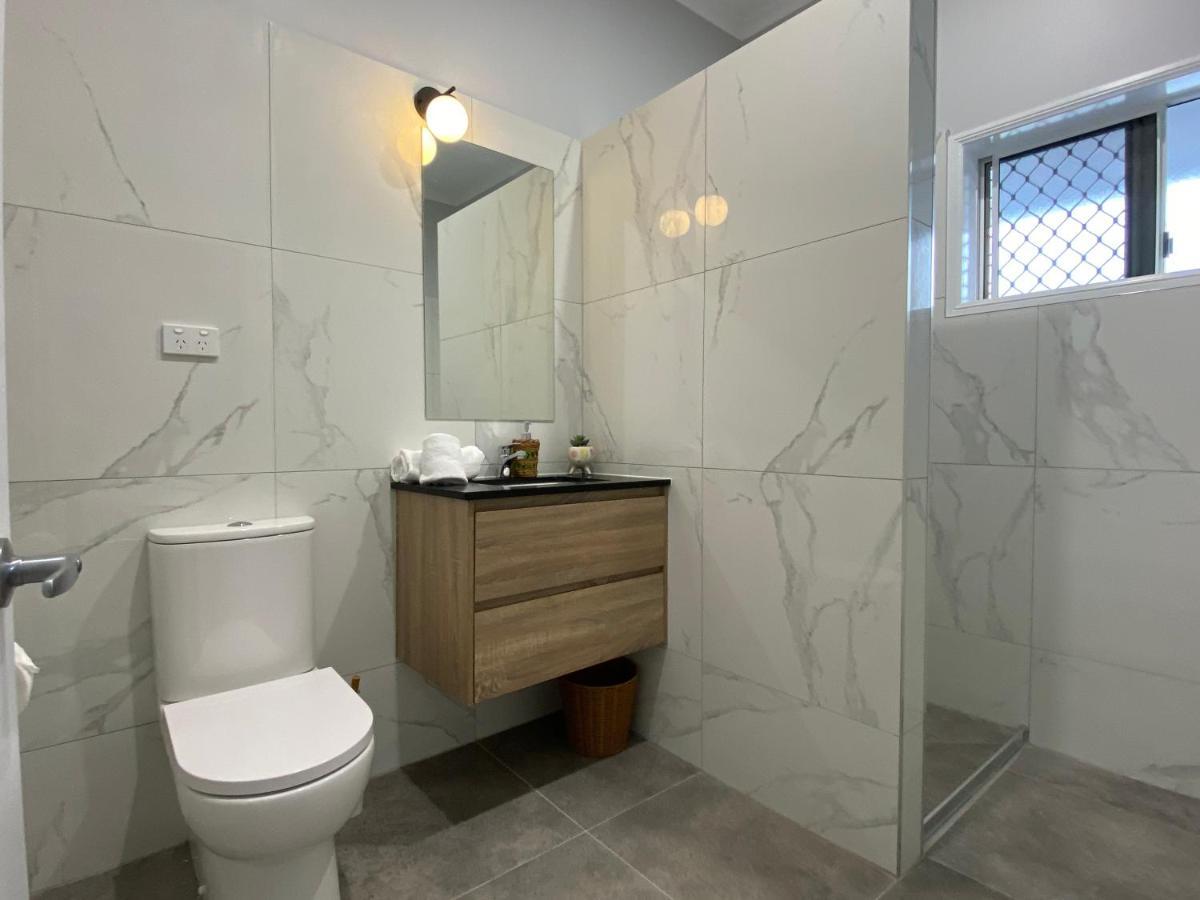 On River Park Drive, Annandale Villa