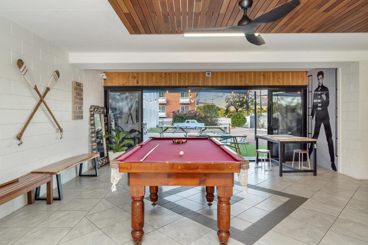 Seaside Townsville- Right Next To Coles, 2 Mins Walk To & Cbd *
