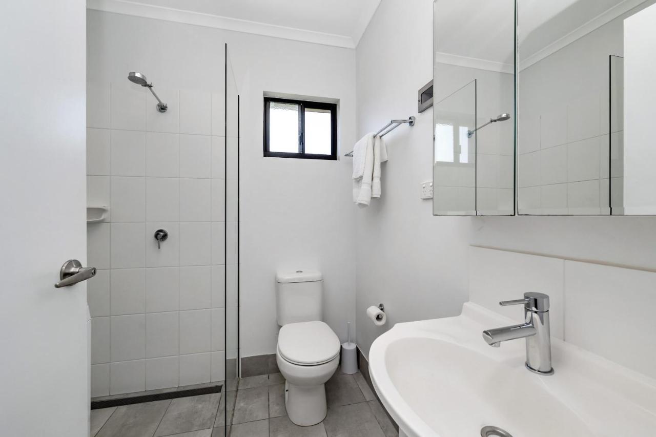 2br Unit With Balcony At The Apartment *