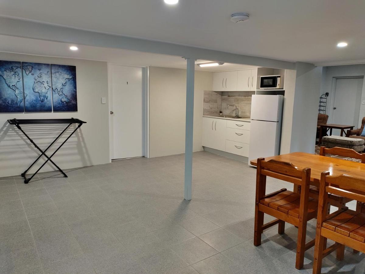 Cozy Private Bedroom & Ensuite - & Location Townsville