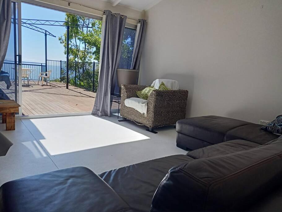 Holiday home Beach Front Paradise *
