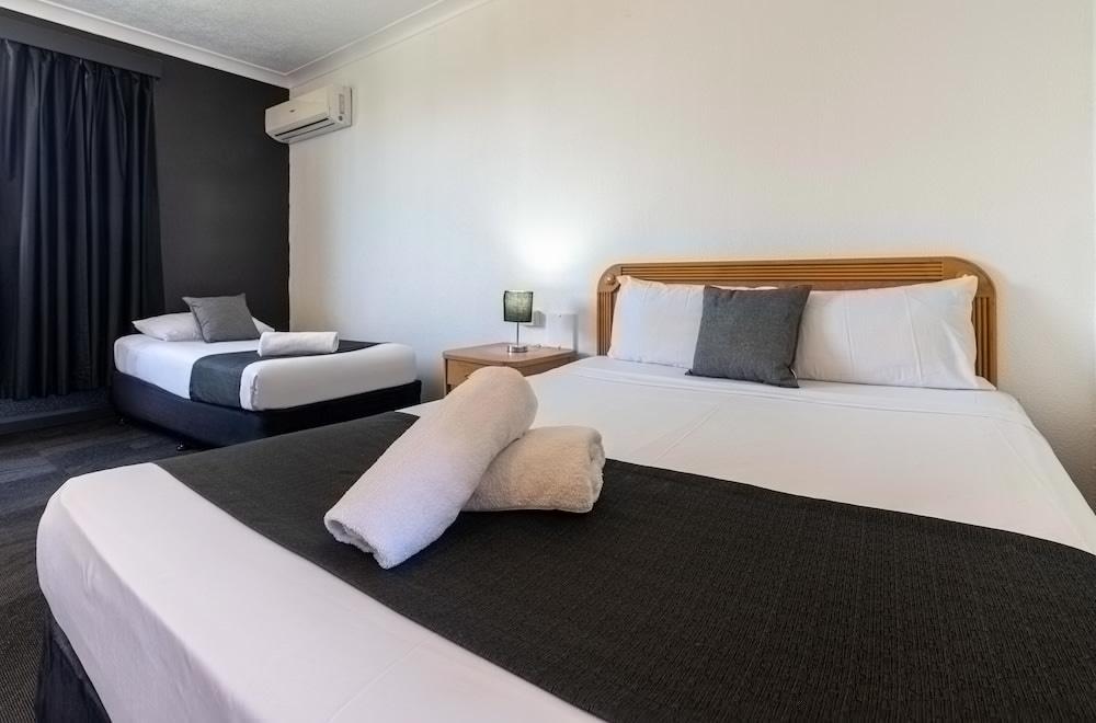 The Robert Towns Hotel Townsville