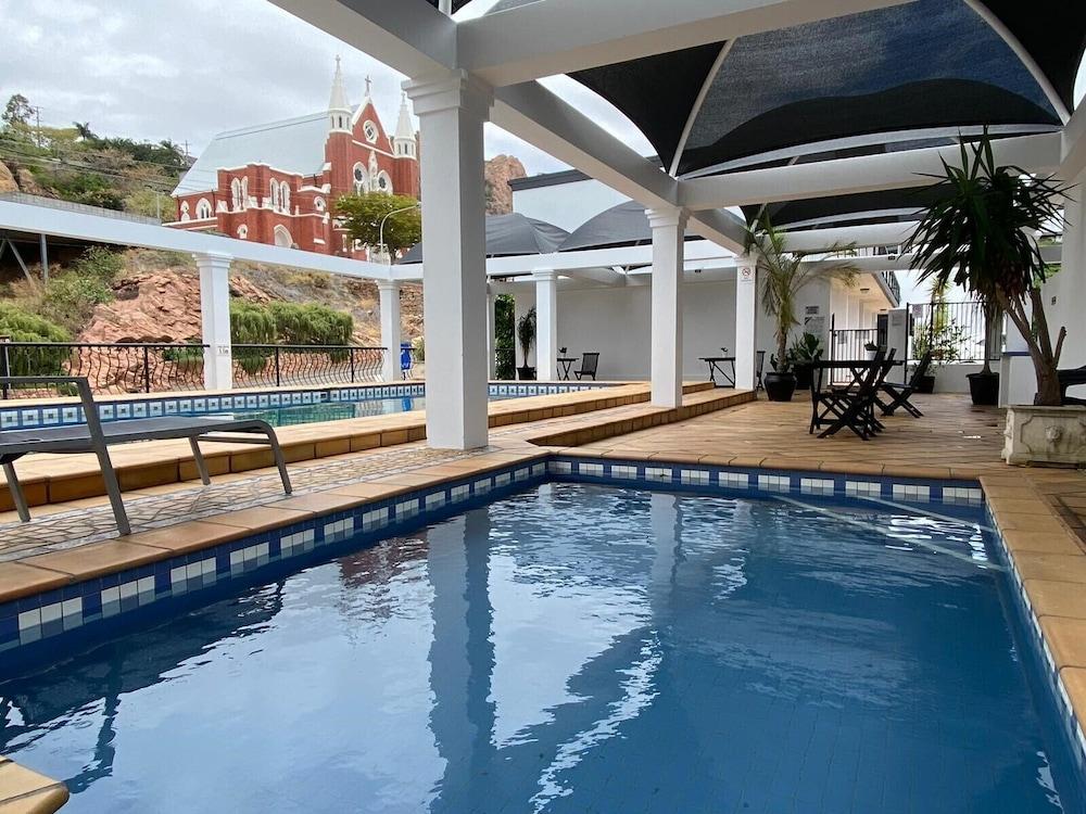 The Robert Towns Hotel 4*