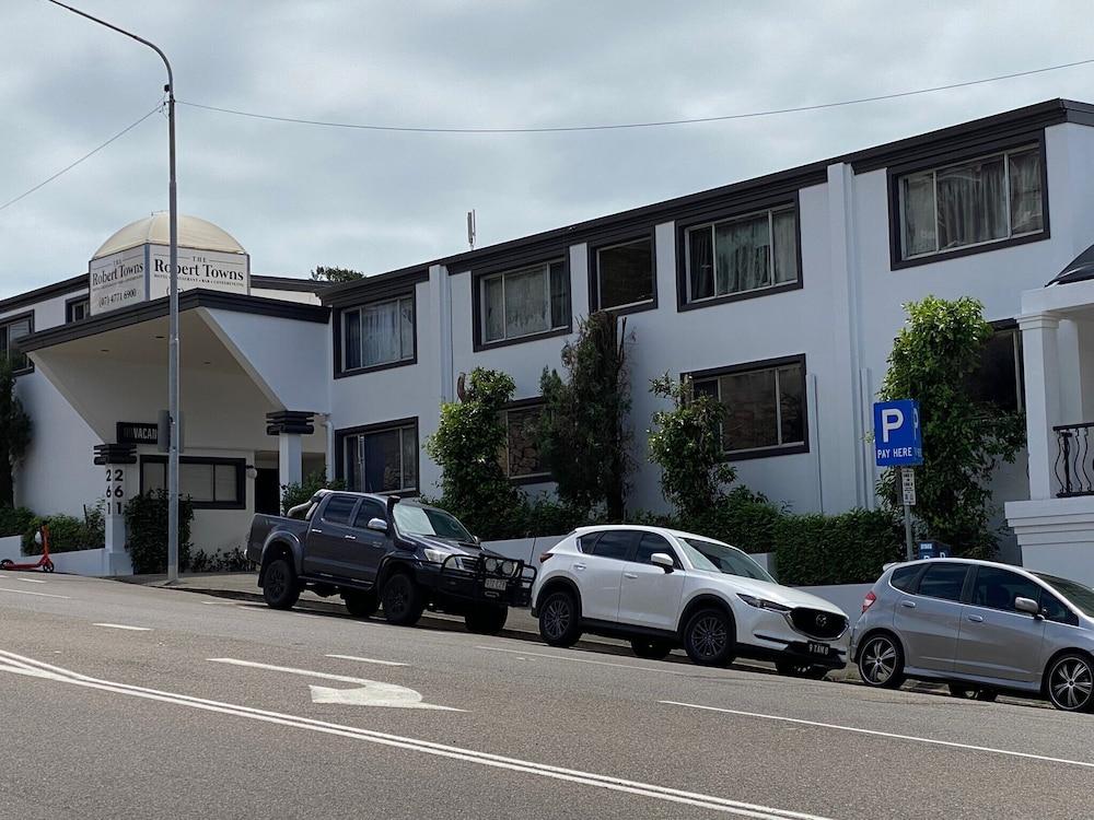 Hotel The Robert Towns Townsville