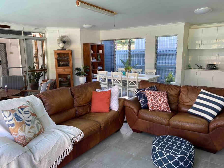 Apartment Lily St Courtyard Oasis Townsville