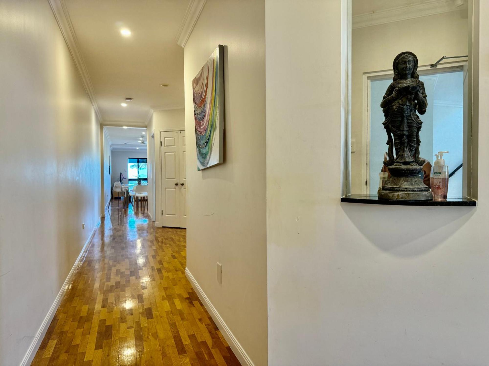 And Homes On The Apartment *