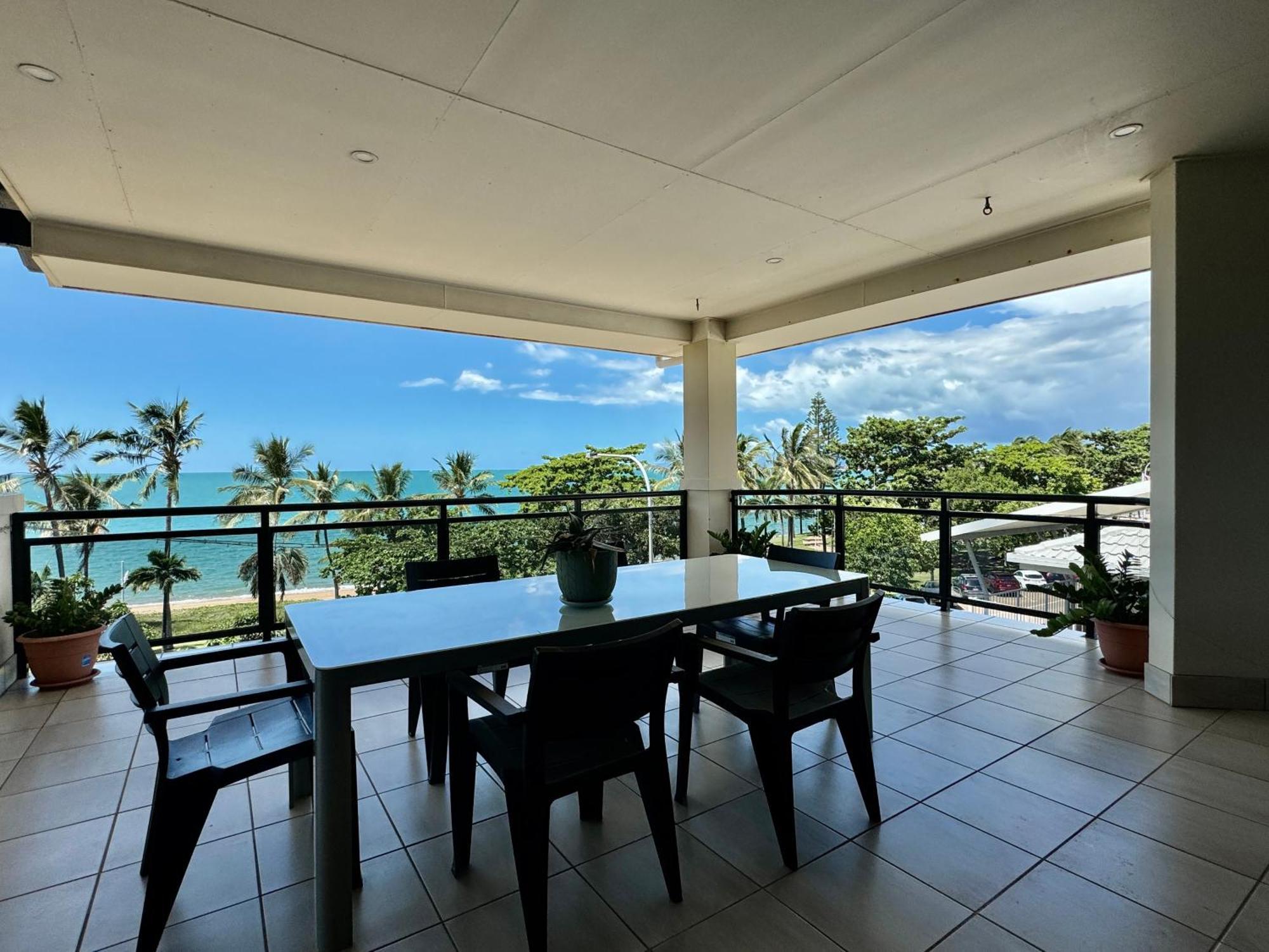 Townsville Apartments On The Strand - Penthouse * Townsville