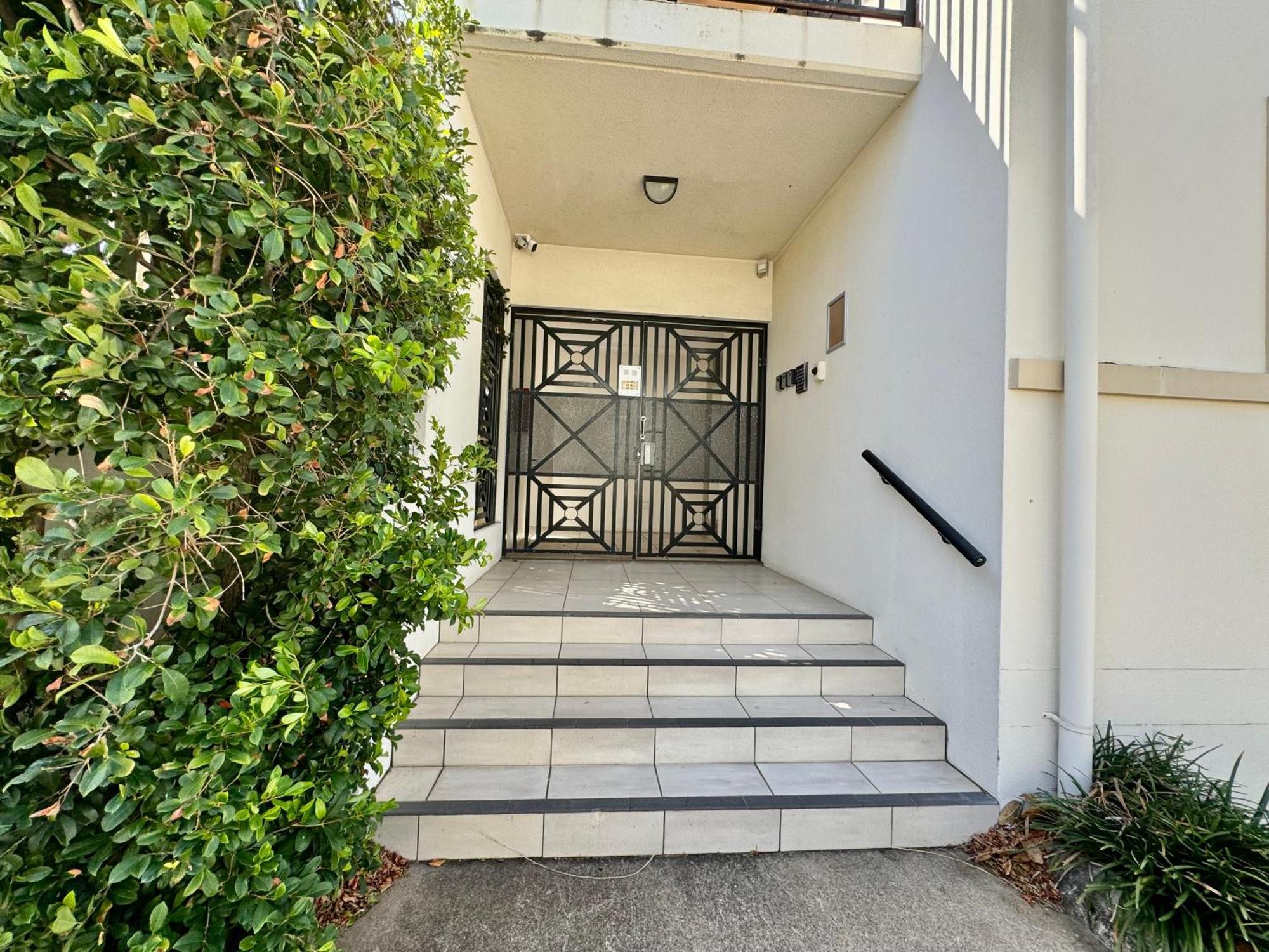 Townsville Apartments On The Strand - Penthouse Apartment *