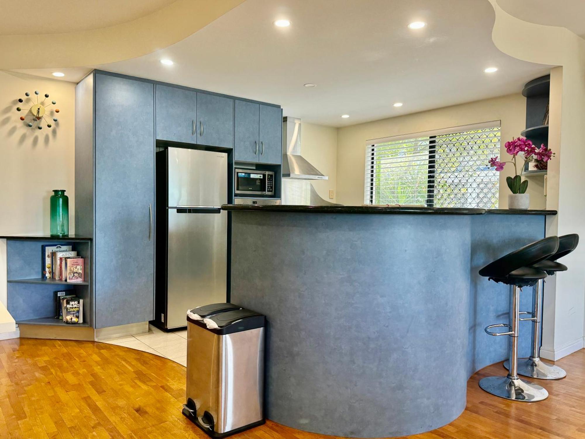 Beachfron On The - 2 Apartment Townsville