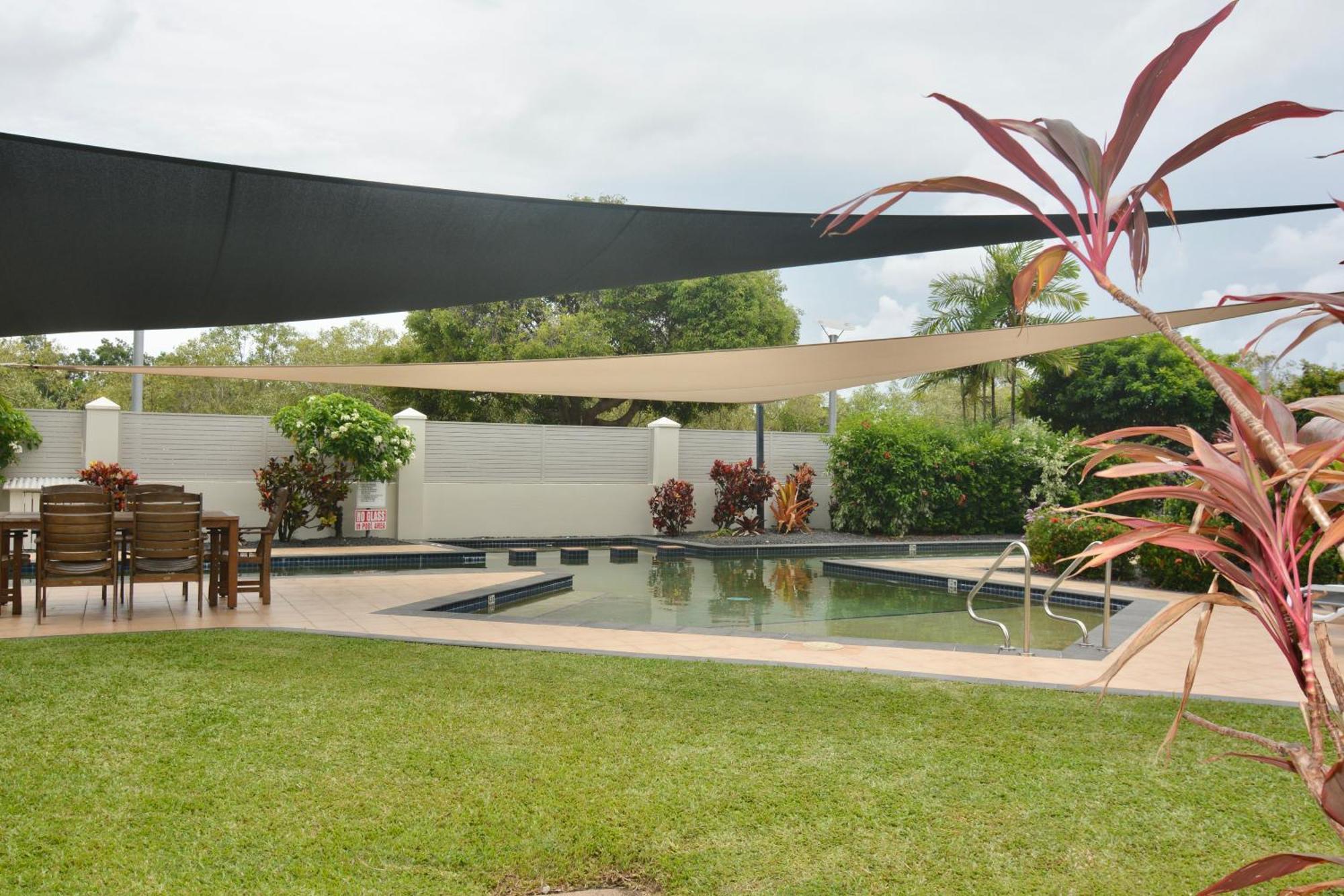 City Stadium One Bedroom Luxe Apartment Townsville