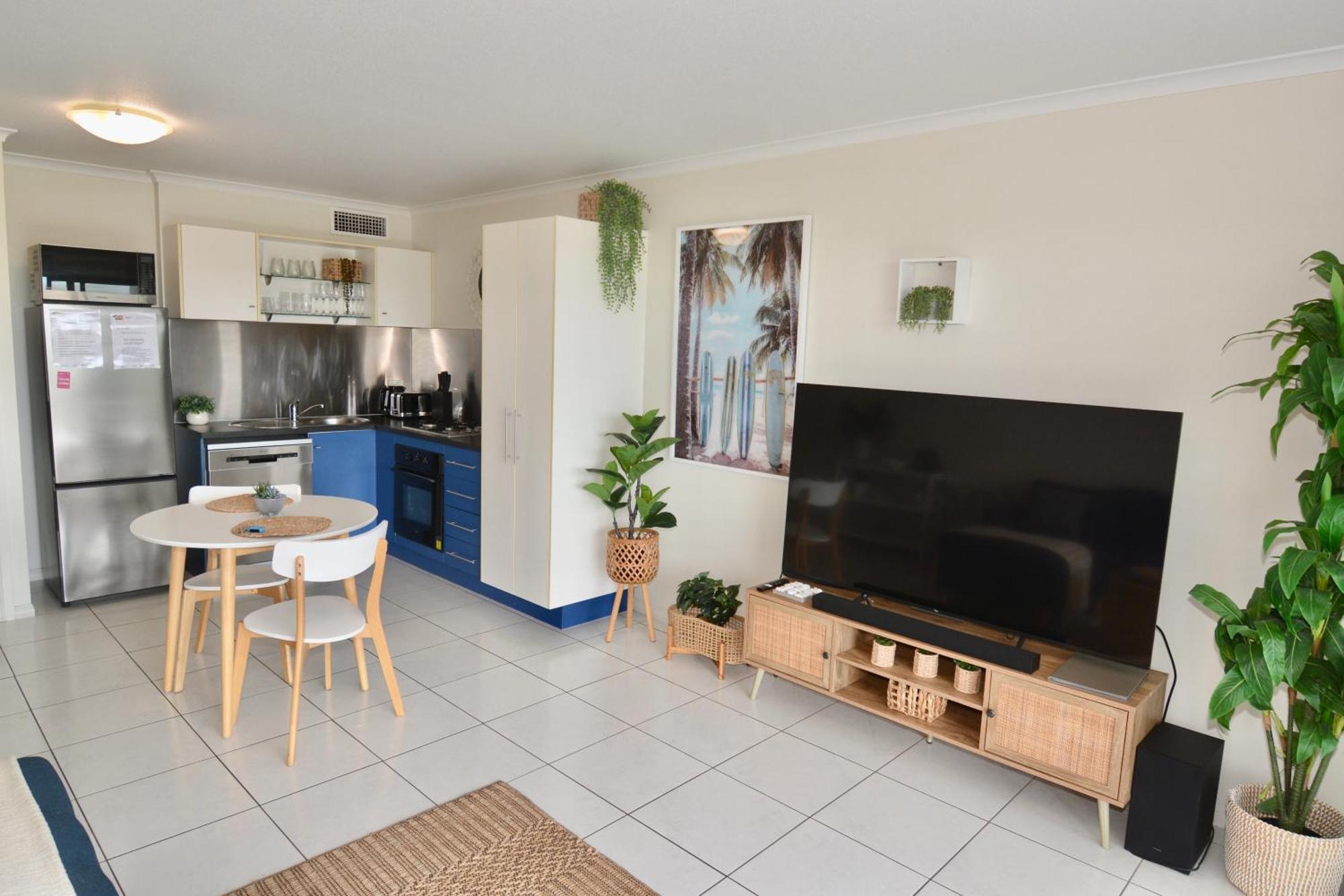 City Stadium One Bedroom Luxe Apartment *