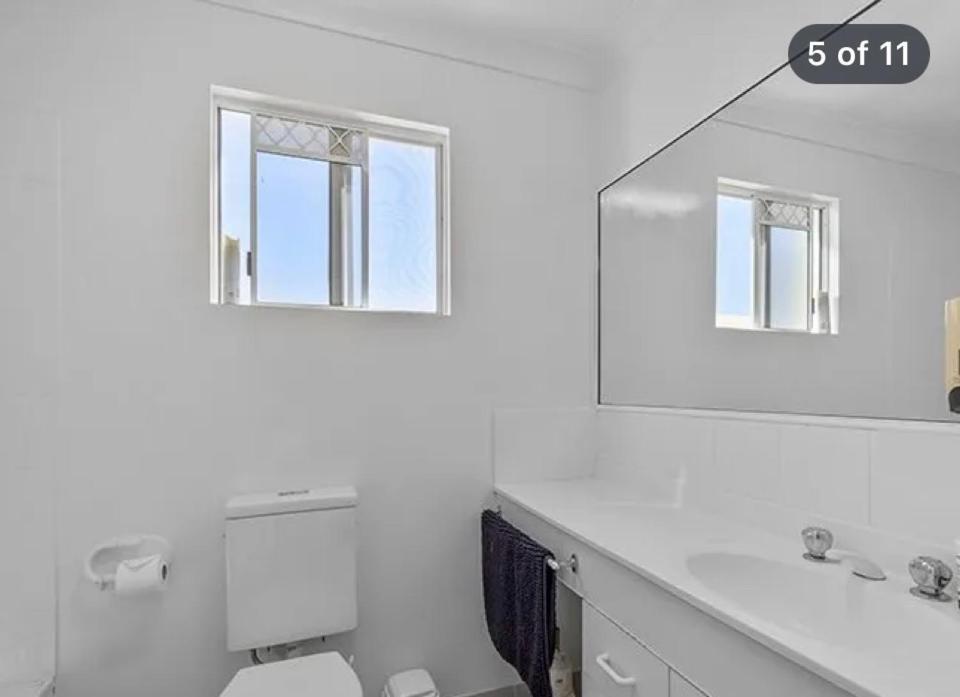 Apartment Unit 18 *