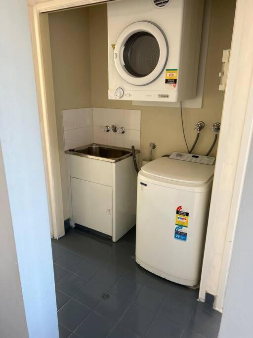 Independent Serviced On Palmer * Townsville