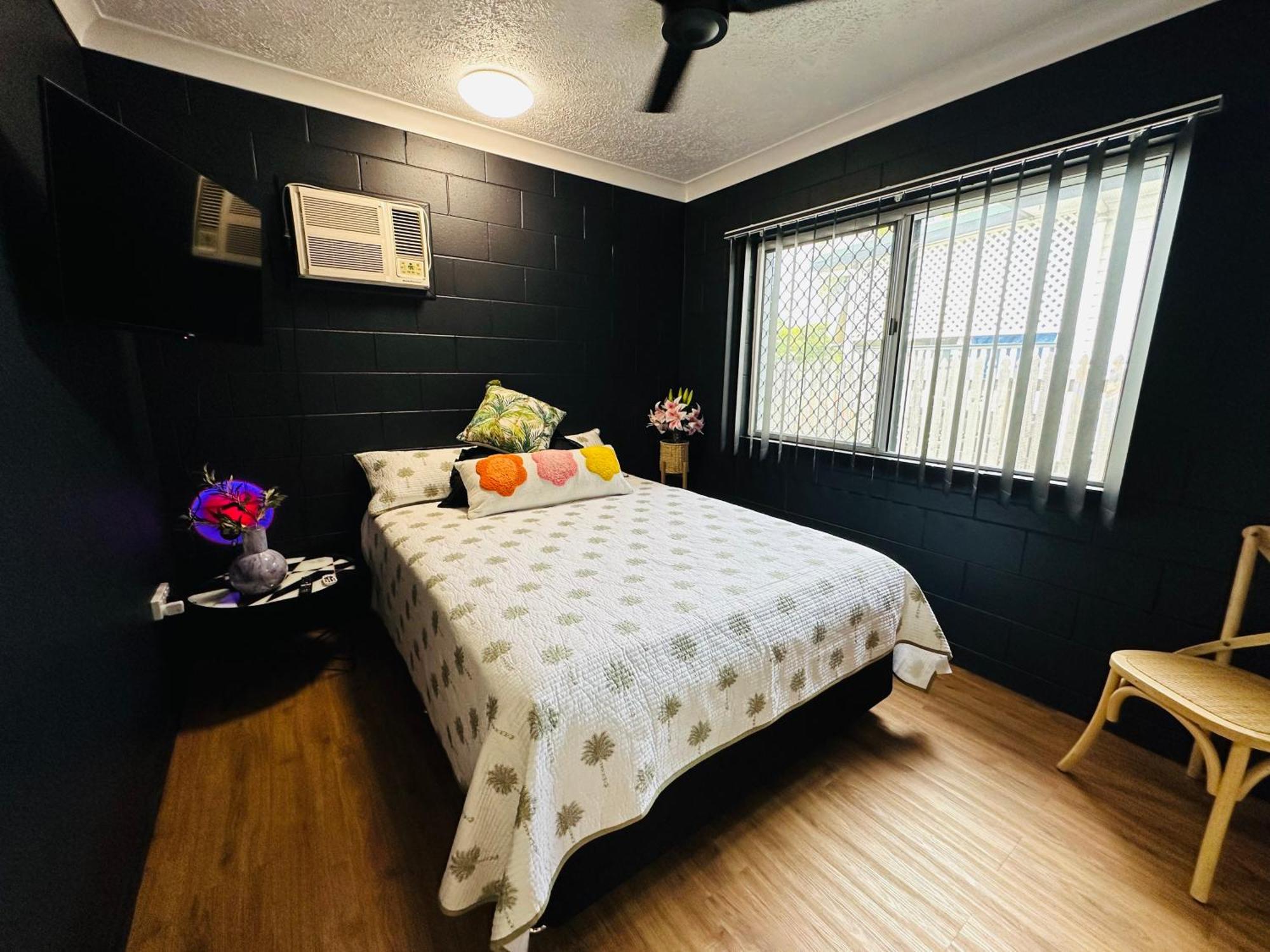 At Henry St West End, Qld 3 Night Min Apartment *