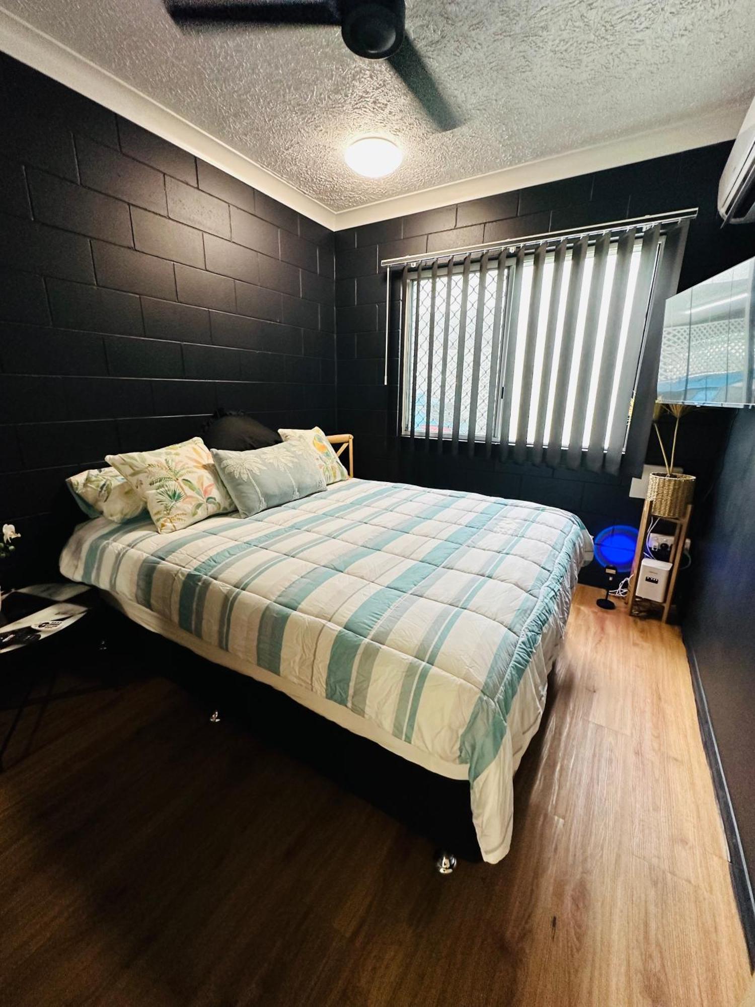 At Henry St West End, Qld 3 Night Min Townsville