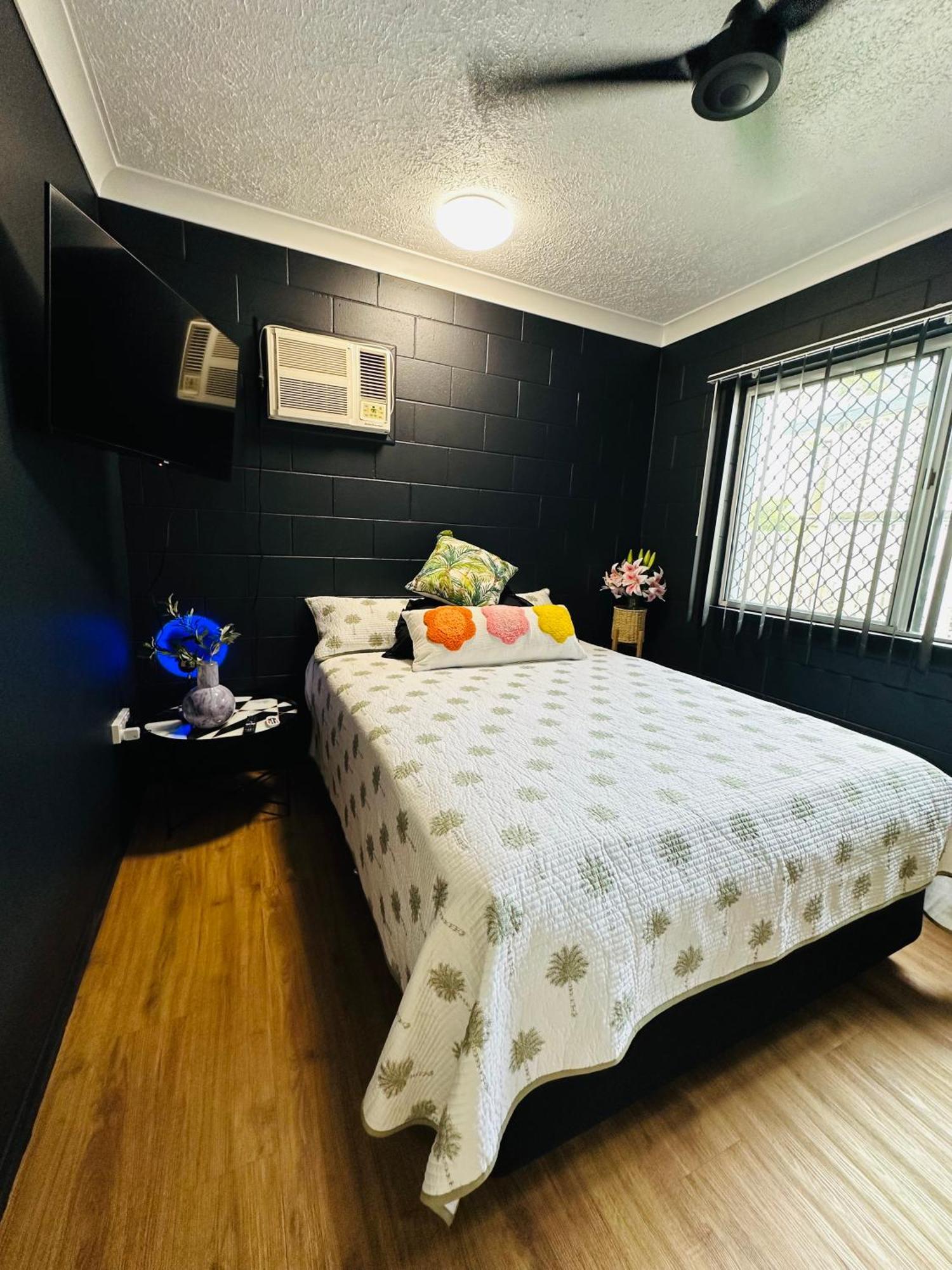 Apartment At Henry St West End, Qld 3 Night Min