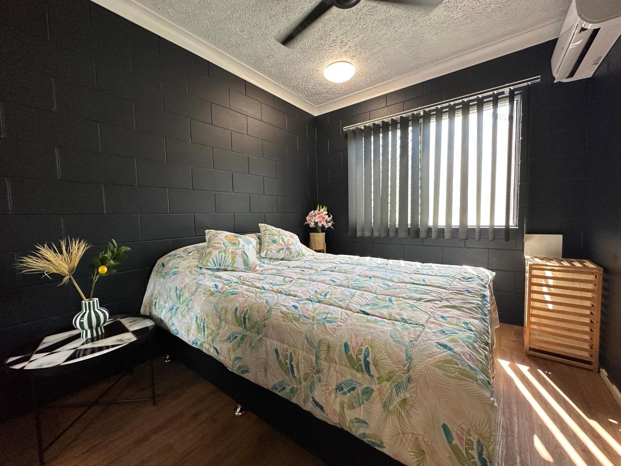 Apartment At Henry St West End, Qld 3 Night Min Townsville