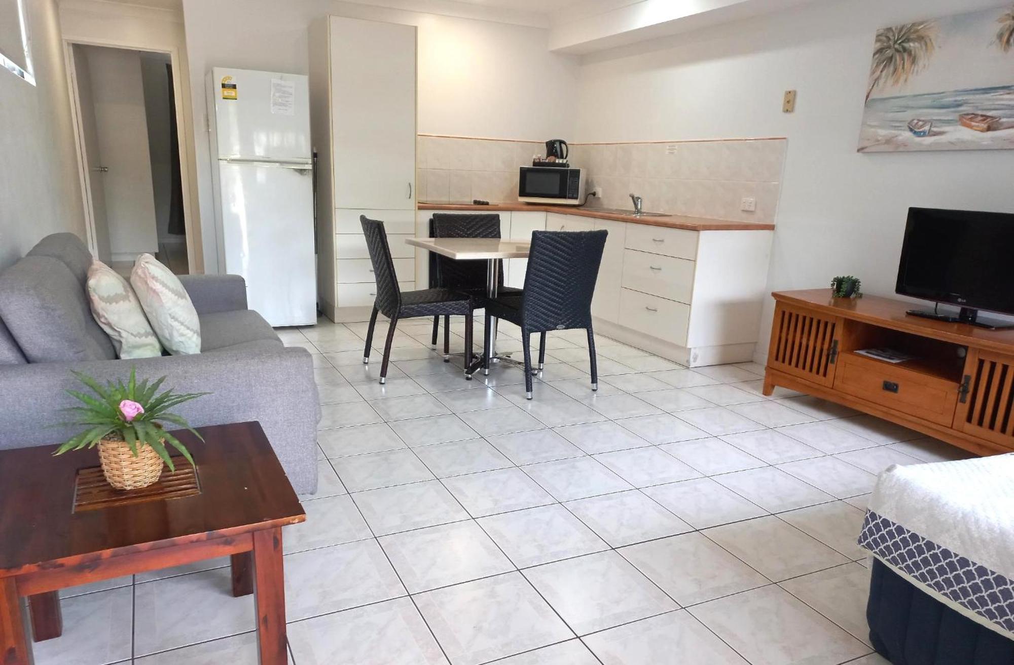 Palm Waters Holiday Villas Aparthotel Townsville