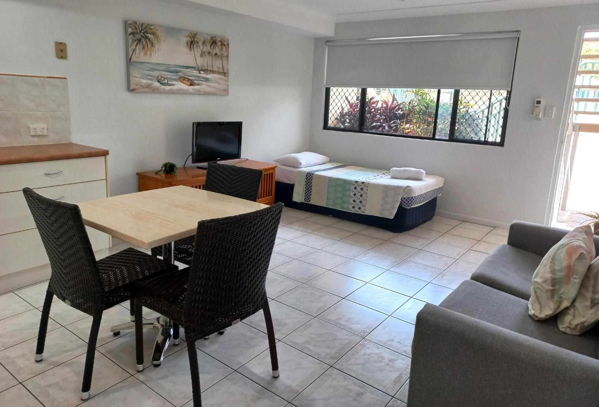 Palm Waters Holiday Villas Townsville