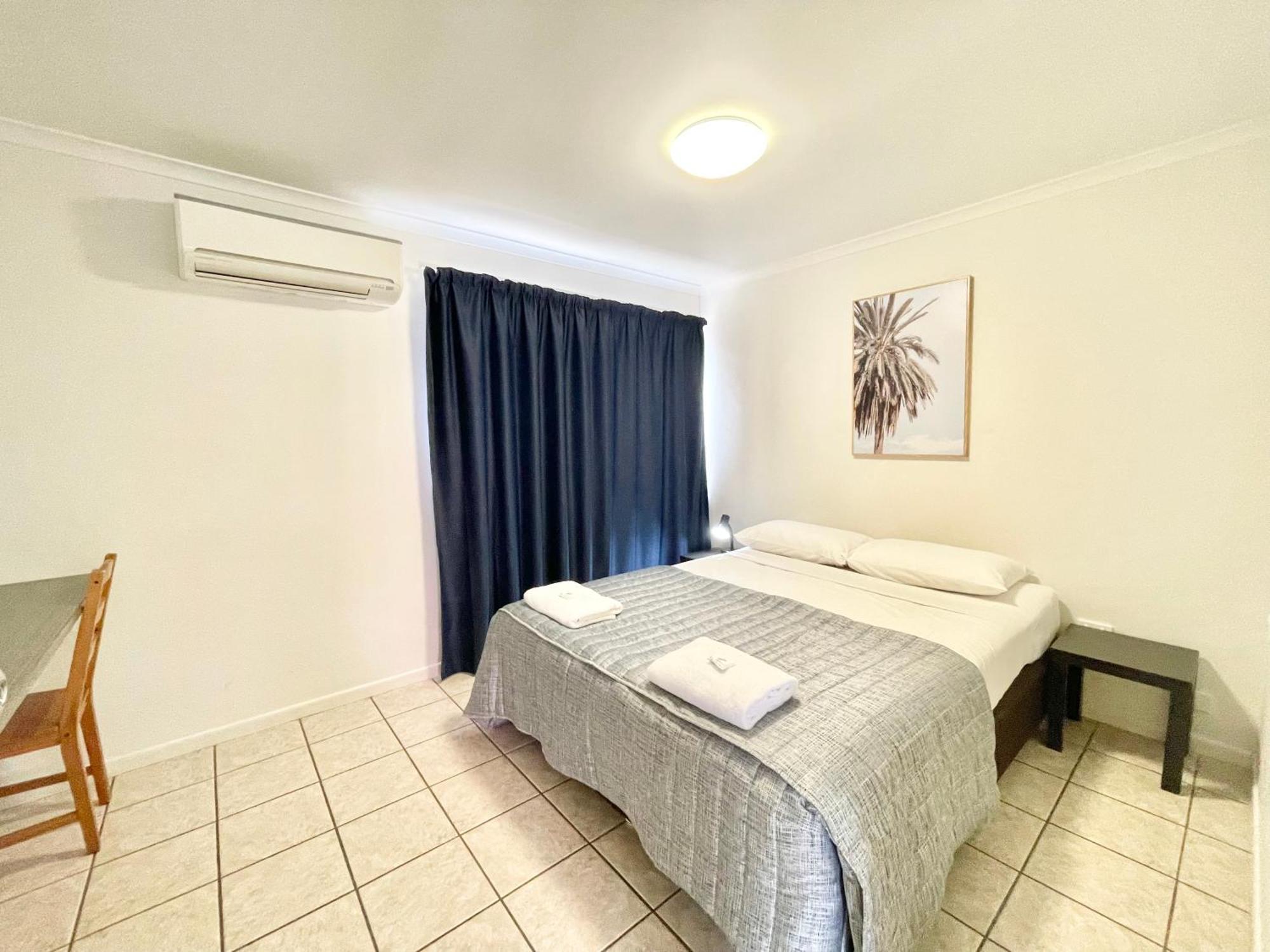 Yongala Lodge By The Strand Motel Townsville
