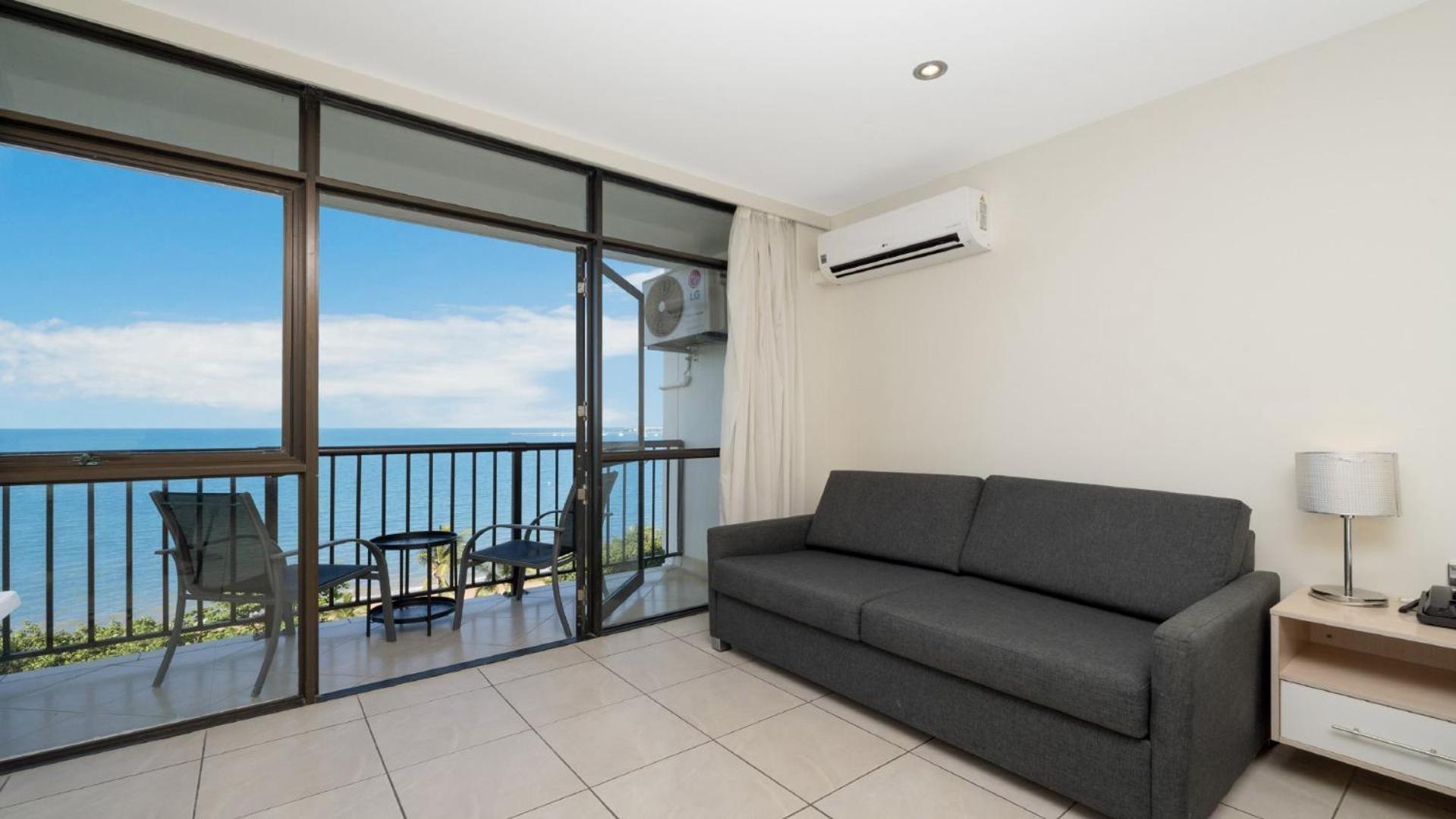 Studio 810 - Idyllic Location With Views * Townsville