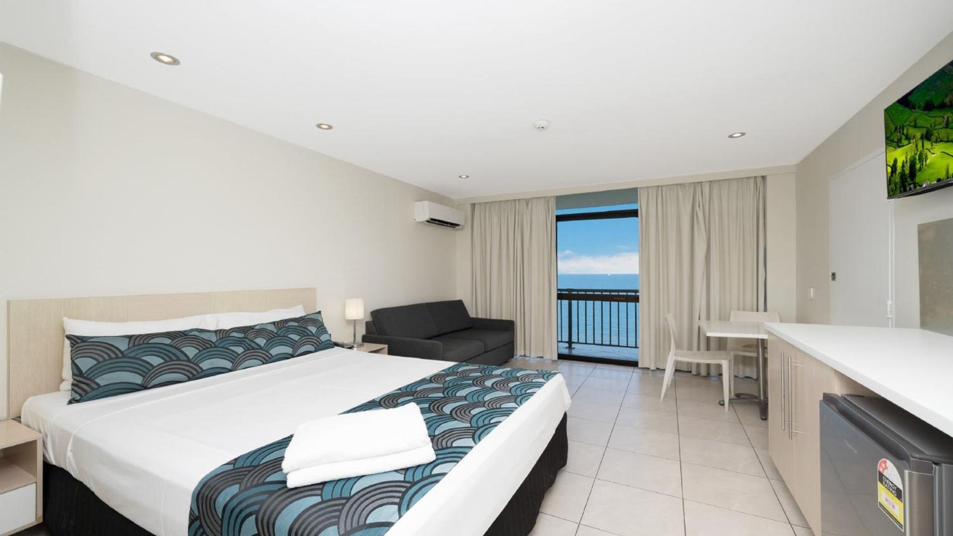 Studio 810 - Idyllic Location With Views * Townsville