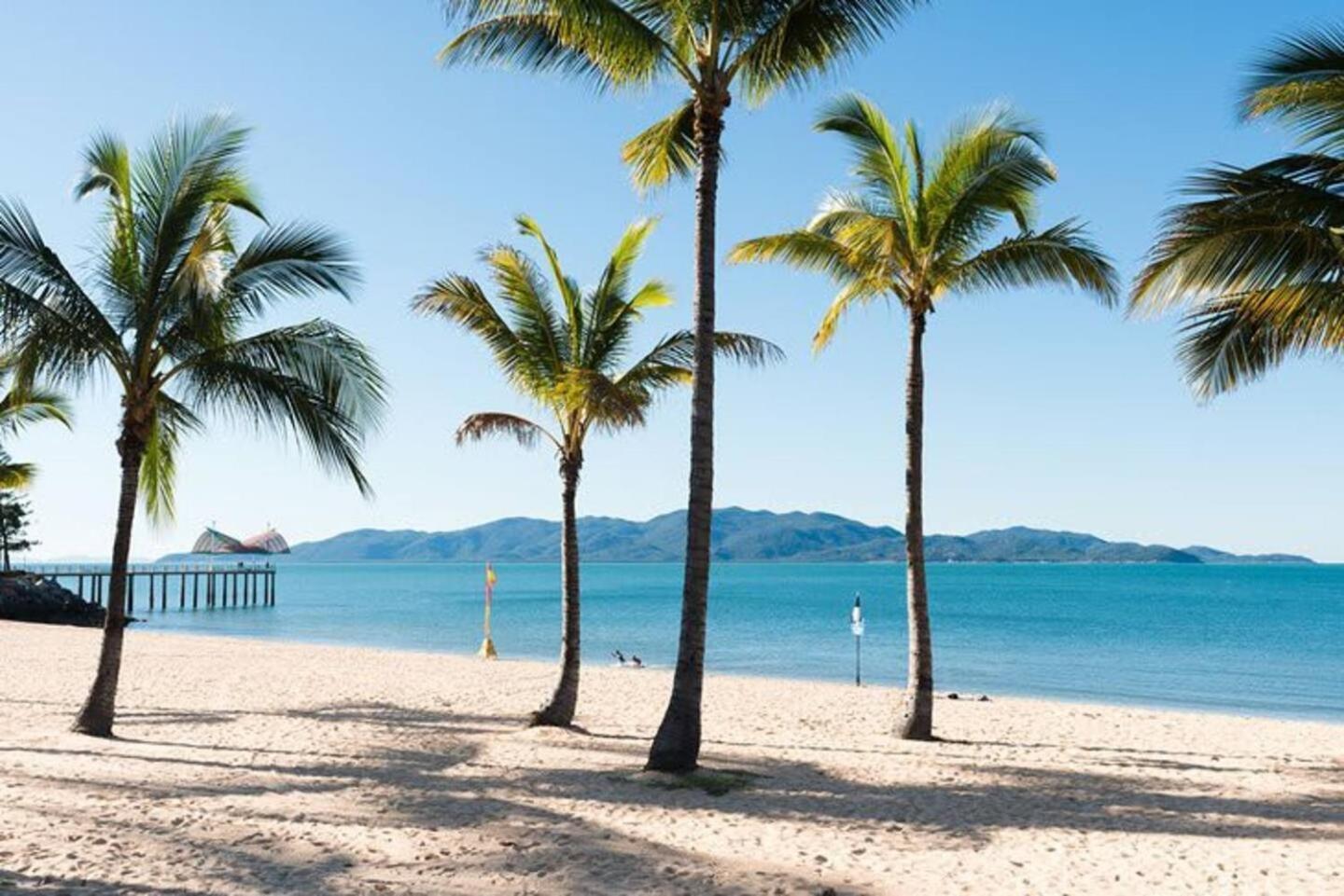 Stunning 2br Beachfront Retreat * Townsville