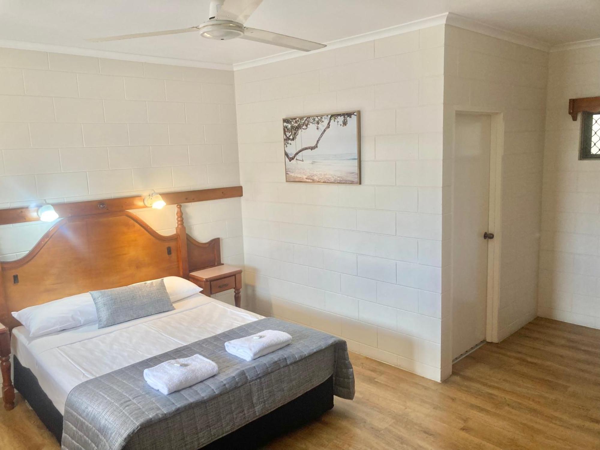 Yongala Lodge By The Strand 3*