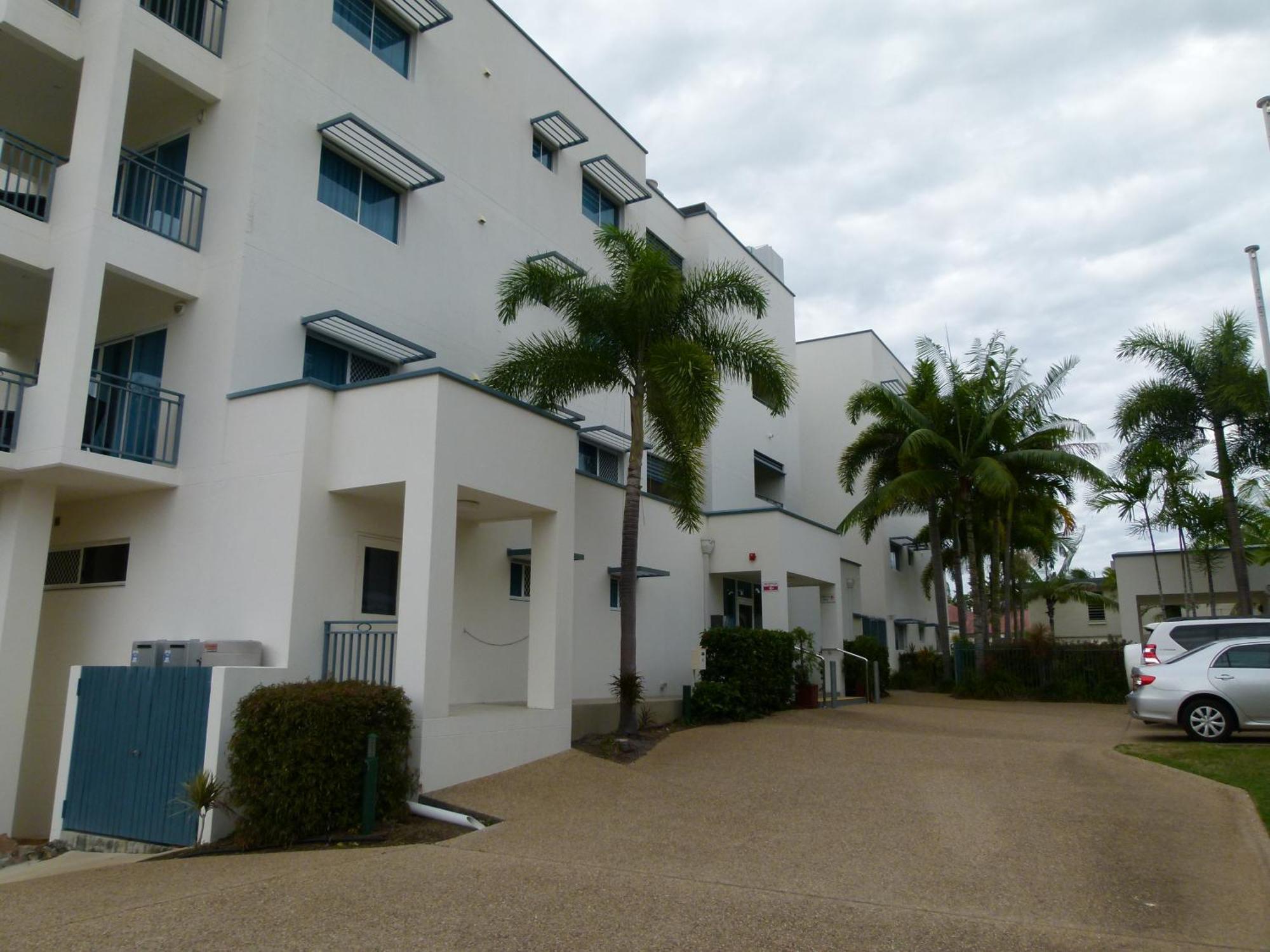 Hotel Madison Ocean Breeze Townsville