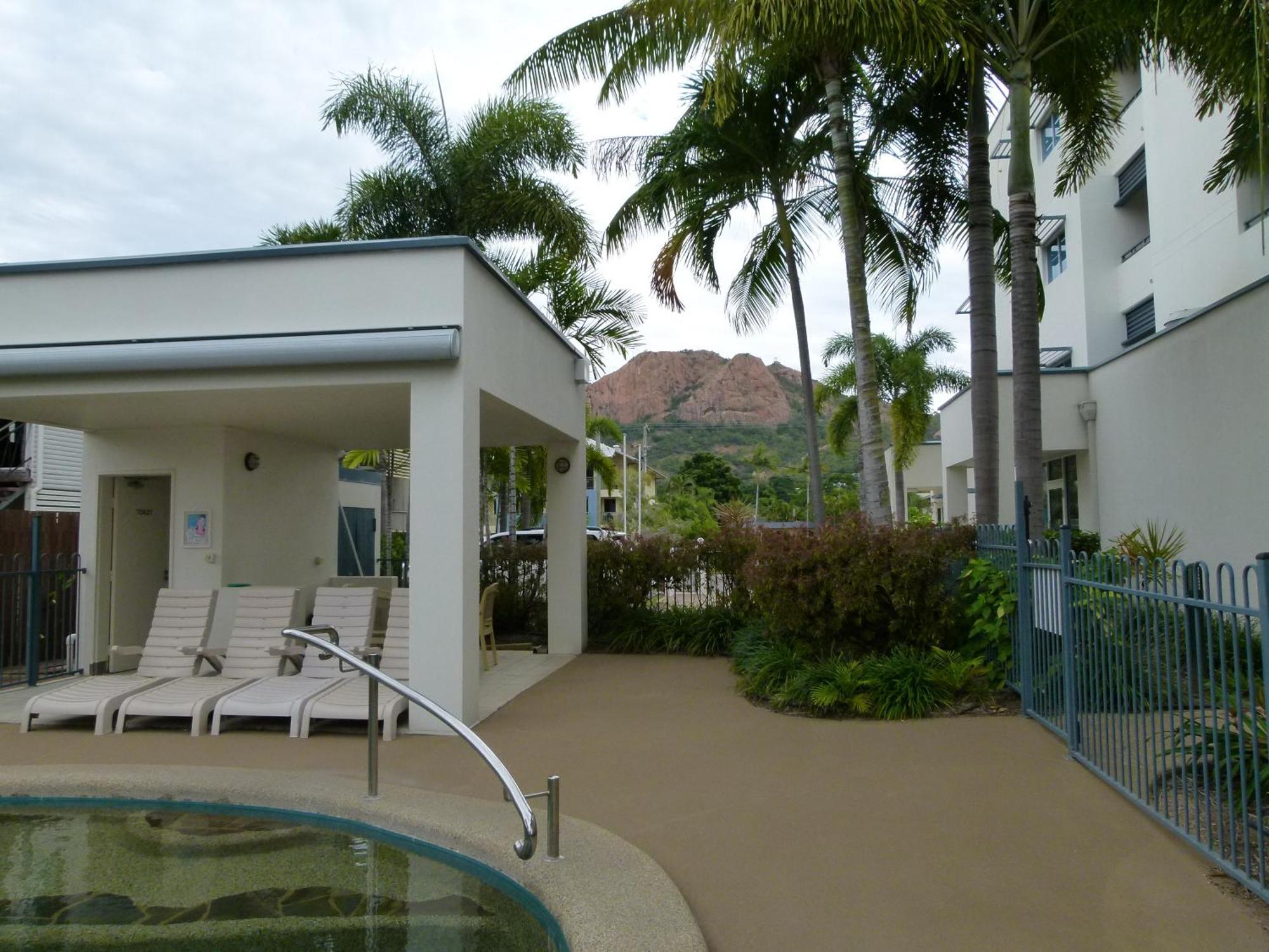 Madison Ocean Breeze Hotel 4*