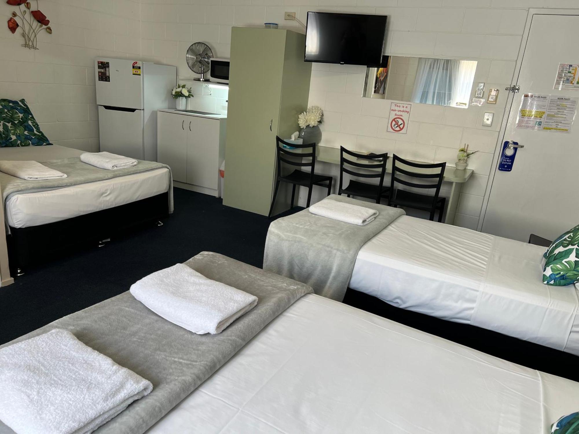 Spanish Lace Motor 4* Townsville