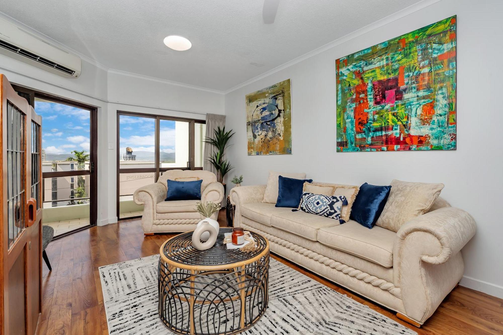 Apartment Executive In North Ward And On Magnetic Island *