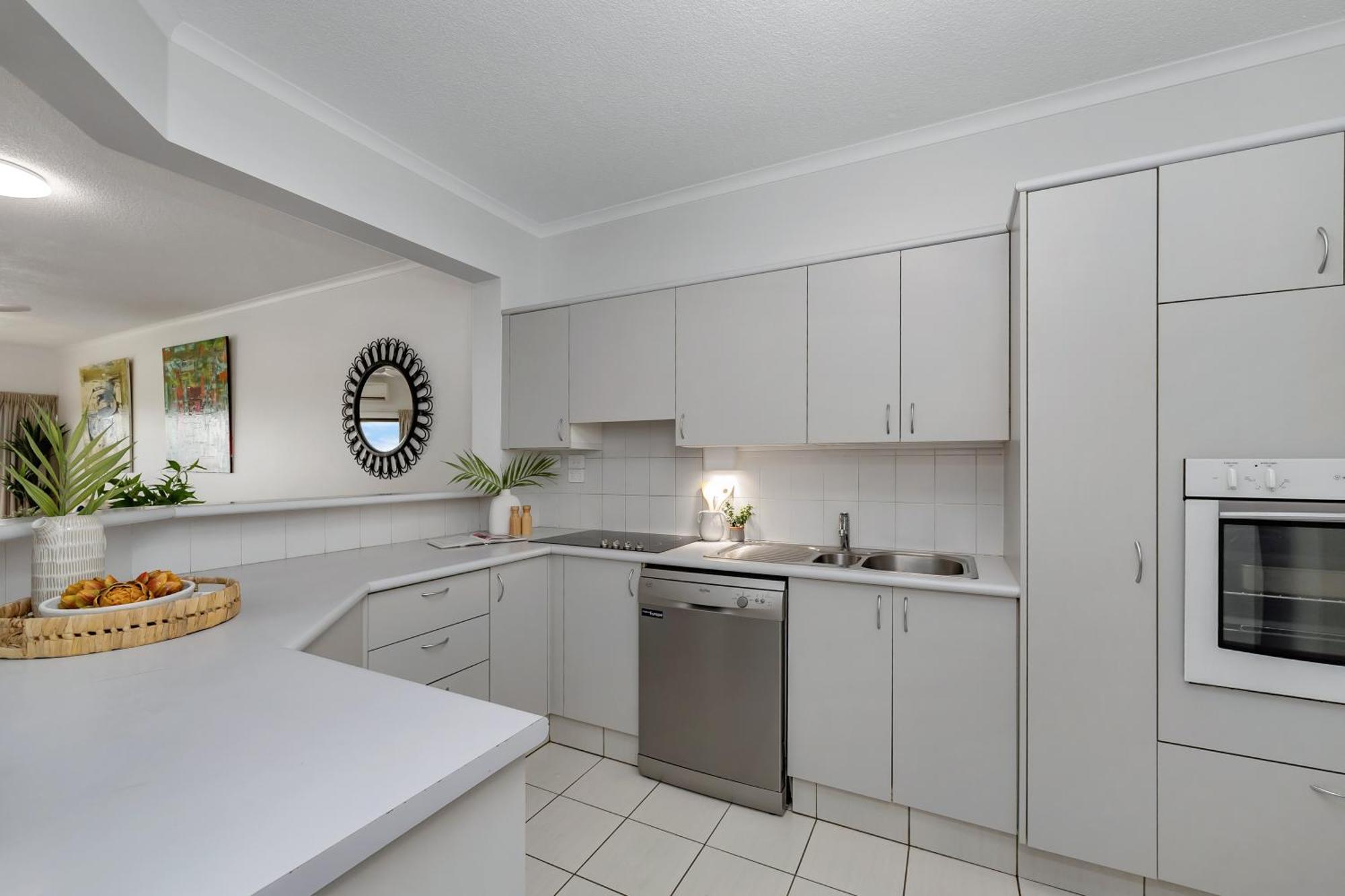 Executive In North Ward And On Magnetic Island * Townsville
