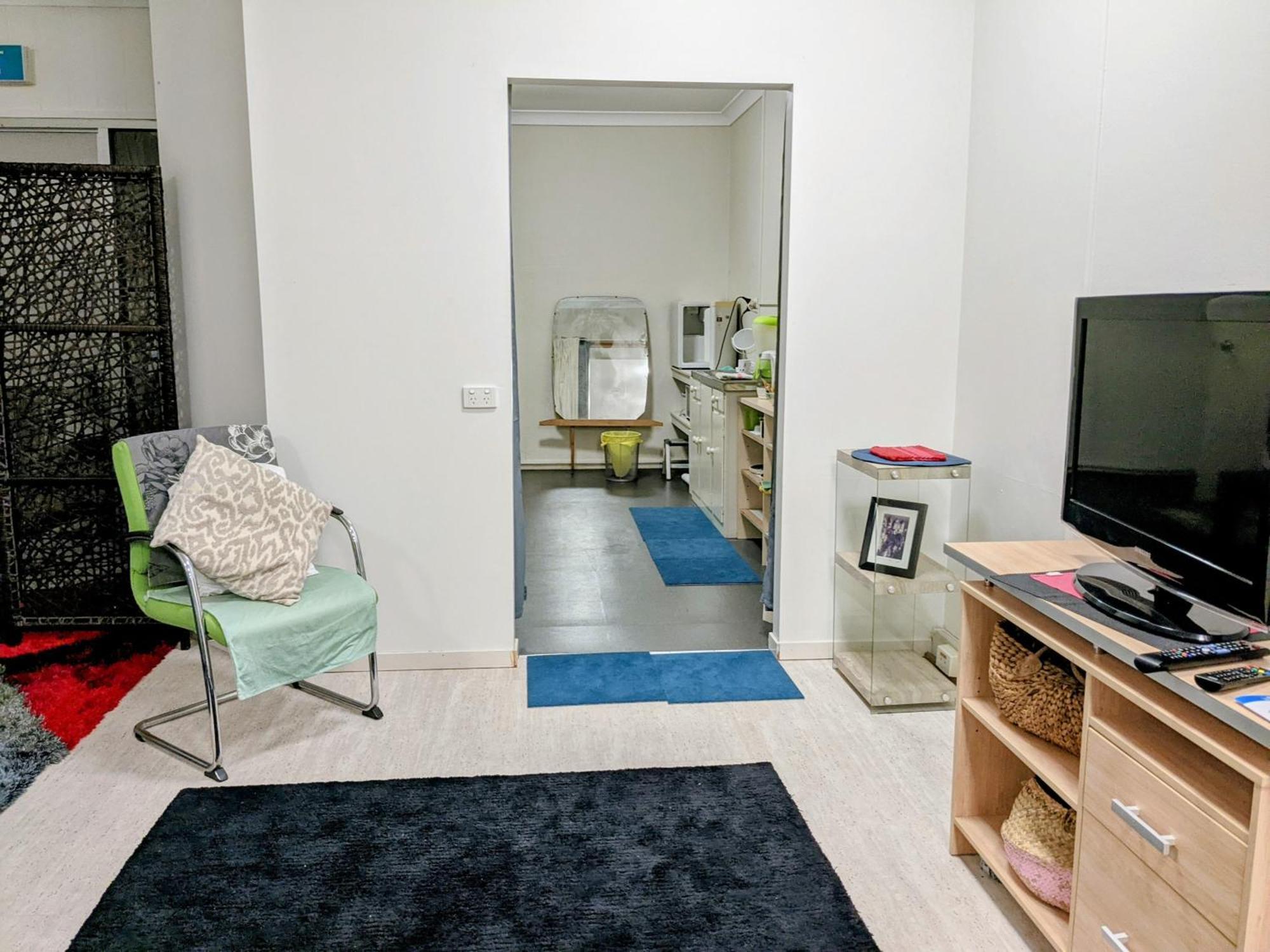 Stadium 5 Minutes Walk Guest house *