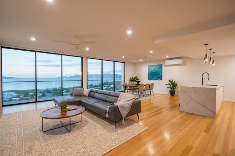 Incredible Views, Open Spaces, Apartment Townsville