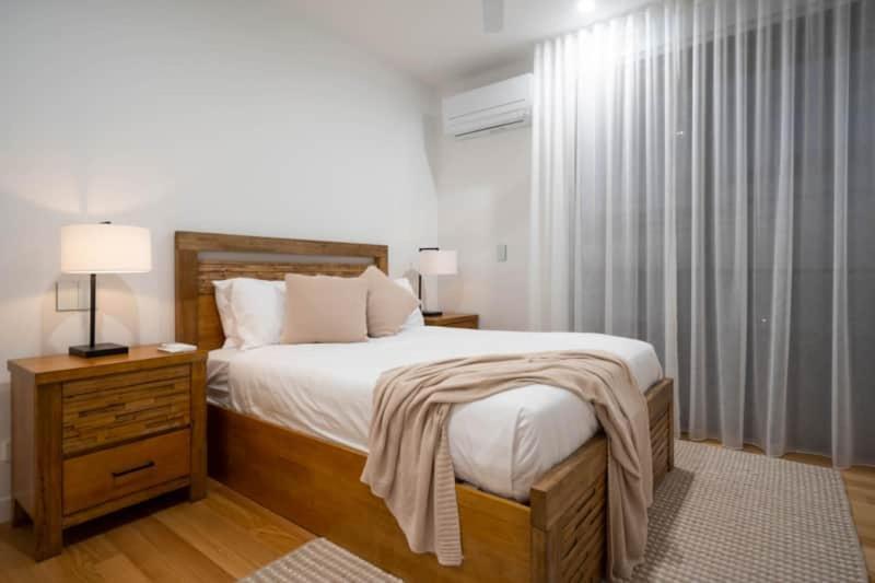 Incredible Views, Open Spaces, * Townsville