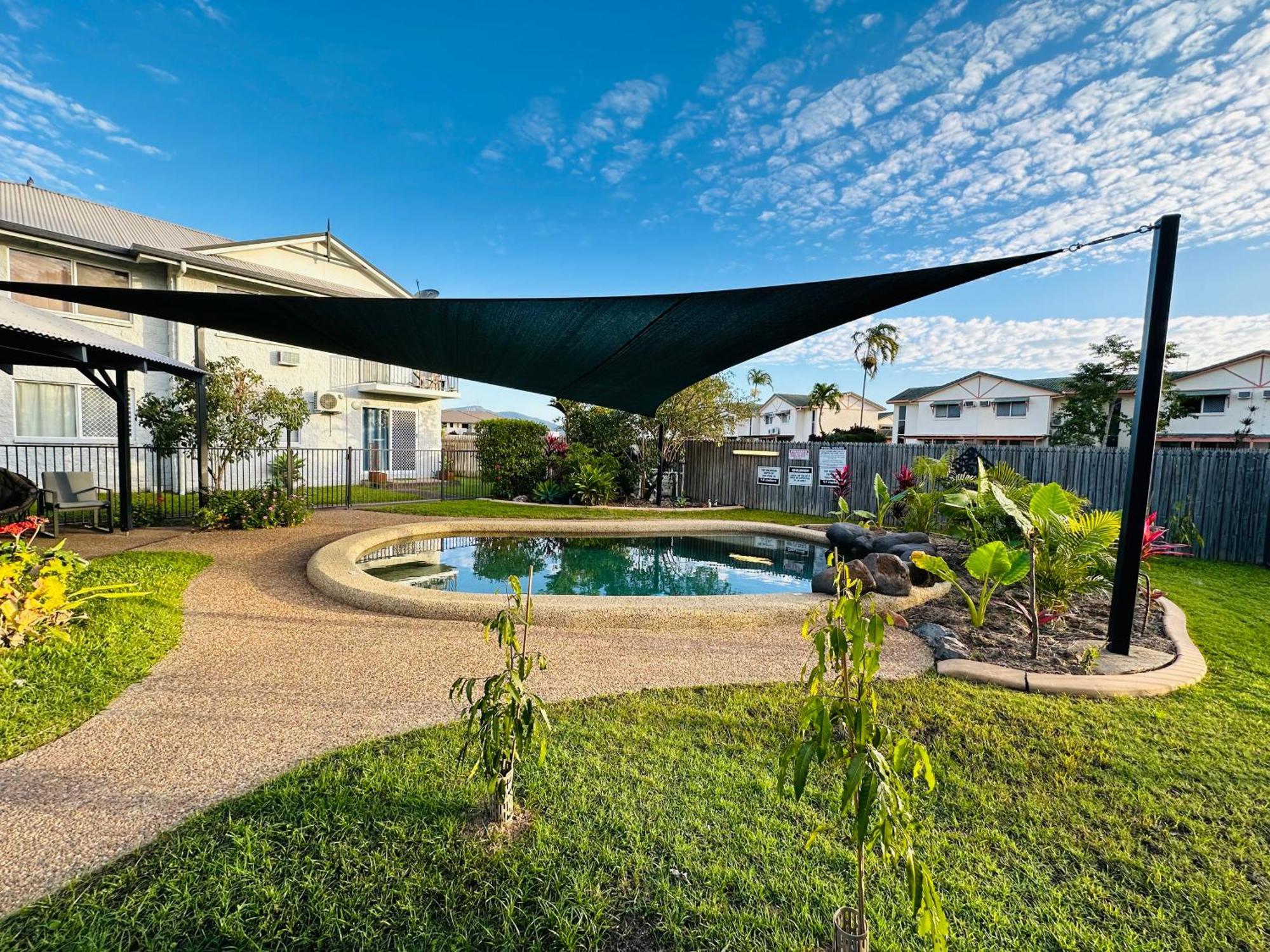 Apartment At Henry St West End, Qld 3 Night Min
