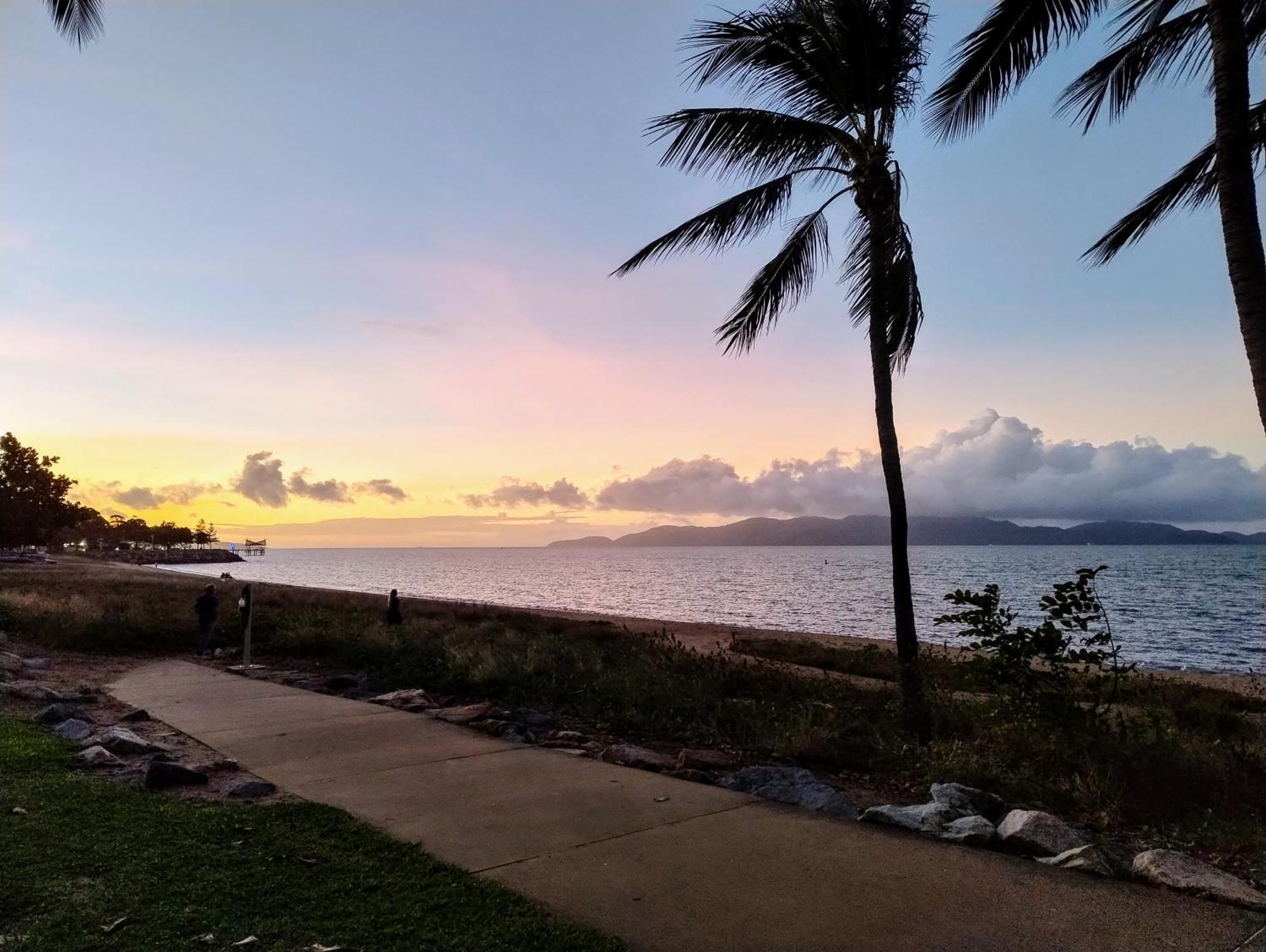 Spacious Apartment Townsville